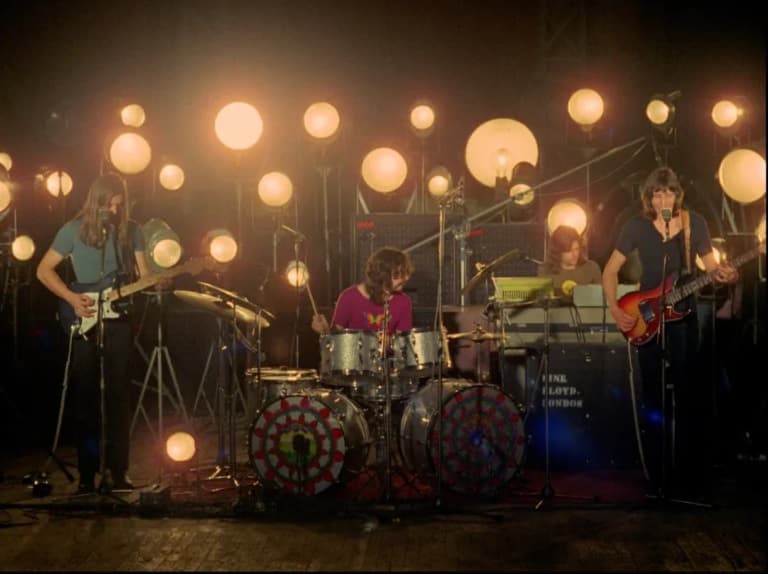 Pink Floyd  27 Aprilie
